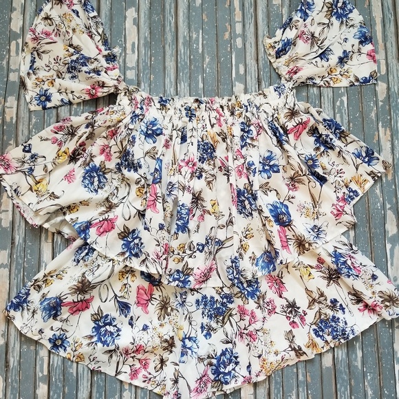 L'Atiste Floral Off-Shoulder Romper - Size Small - Picture 3 of 5